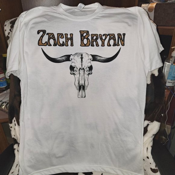 Zach Bryan Bull Skull Western Tee Graphic Short Sleeve T-Shirt - Picture 4 of 6